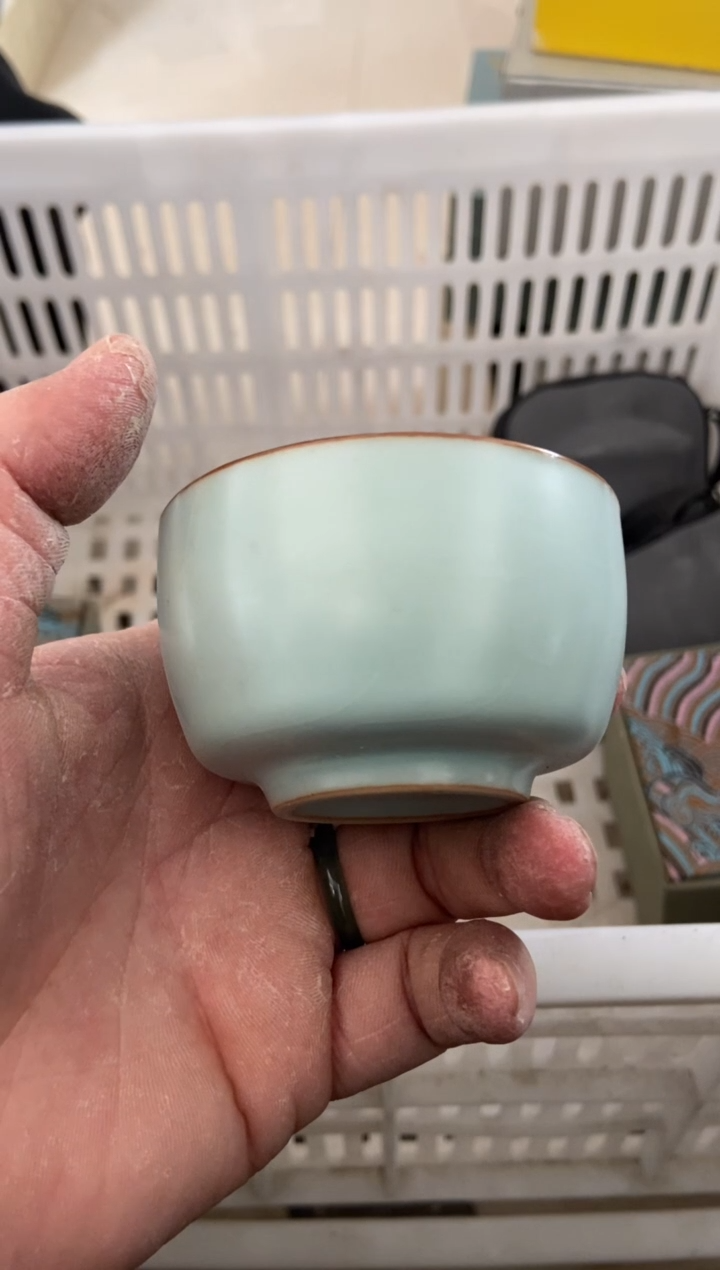 杯无运费险有瑕疵的摄影的产品有使用过的痕迹有点脏介意勿拍