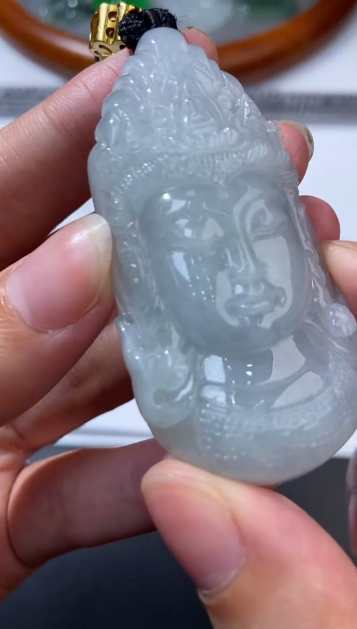 未镶嵌挂件翡翠376669    多人 