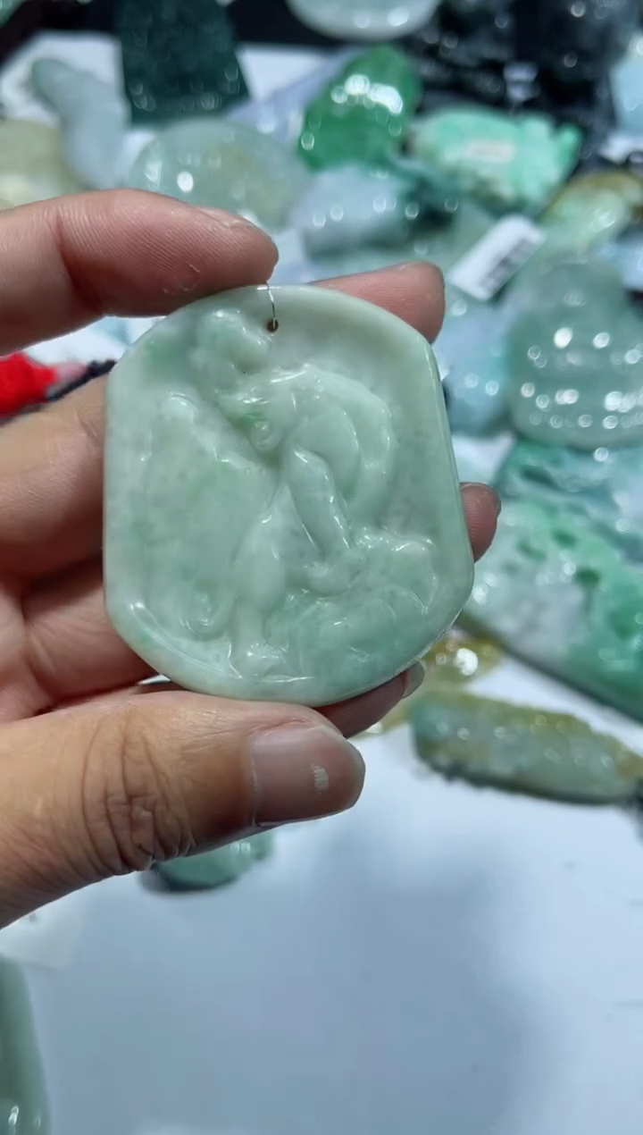 【闪购商品】翡翠颈饰未镶嵌00009214