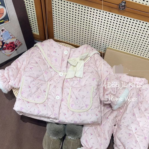 小熊女童家居服套装三层加绒加厚