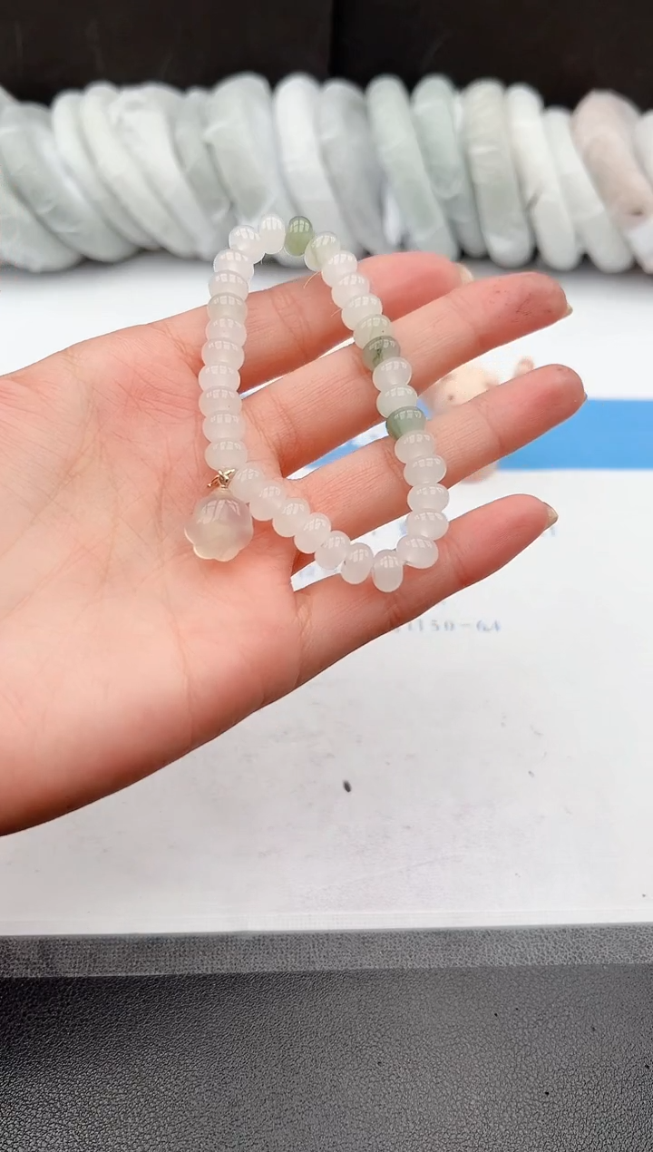 【闪购商品】石英质玉手镯未镶嵌算盘手链--猫爪