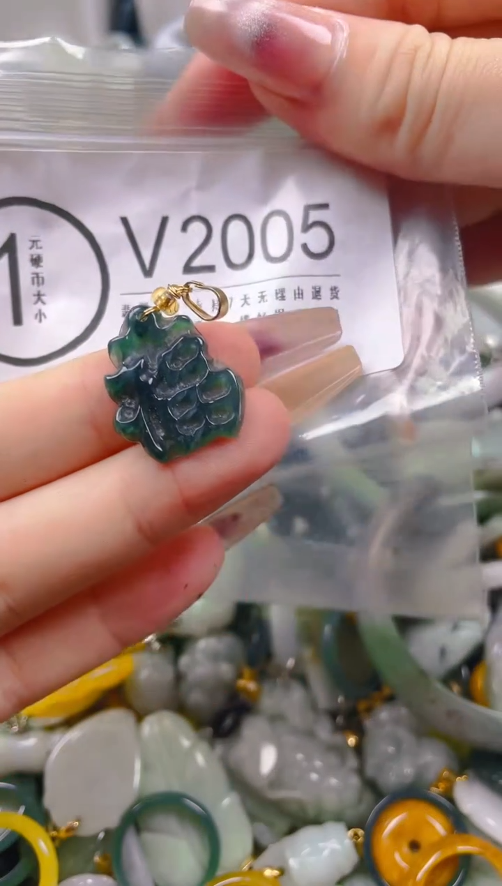 【闪购商品】翡翠颈饰未镶嵌/V/翡翠A货一图一物