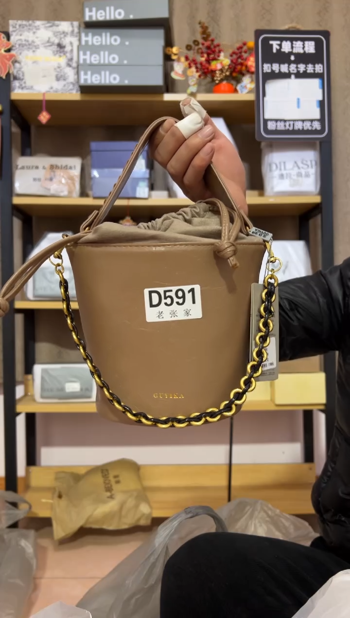 小牛剖层皮革老张家女包591