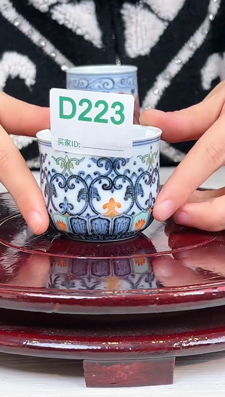 【闪购商品】摆件景德镇陶瓷斗彩压手杯223