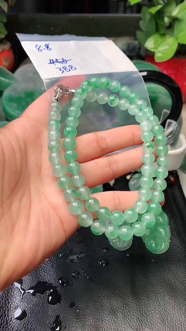 定制石英质玉（非洲翠）项链8.8mm