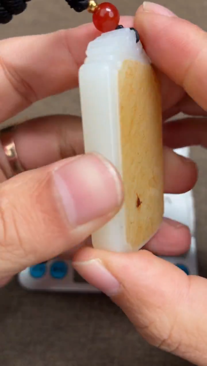 颈饰未镶嵌和田玉越*4214