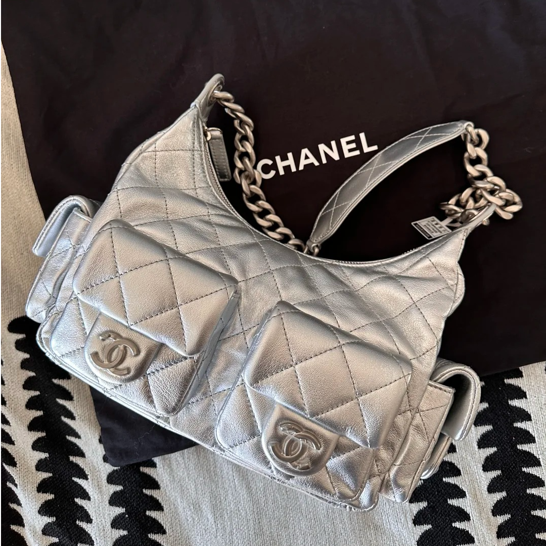 99新 Chanel/香奈儿 小花Jerry25C hobo 双口袋 腋下包 银色