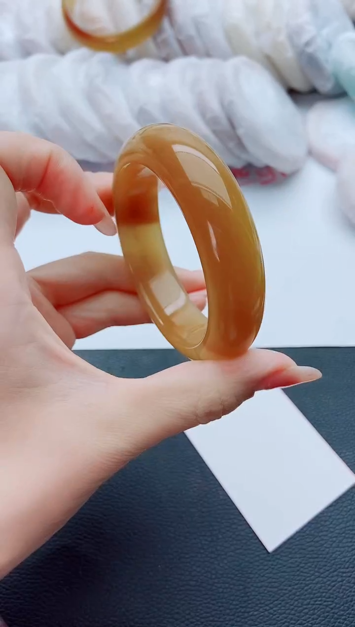 石英质玉手镯未镶嵌M246-57-58