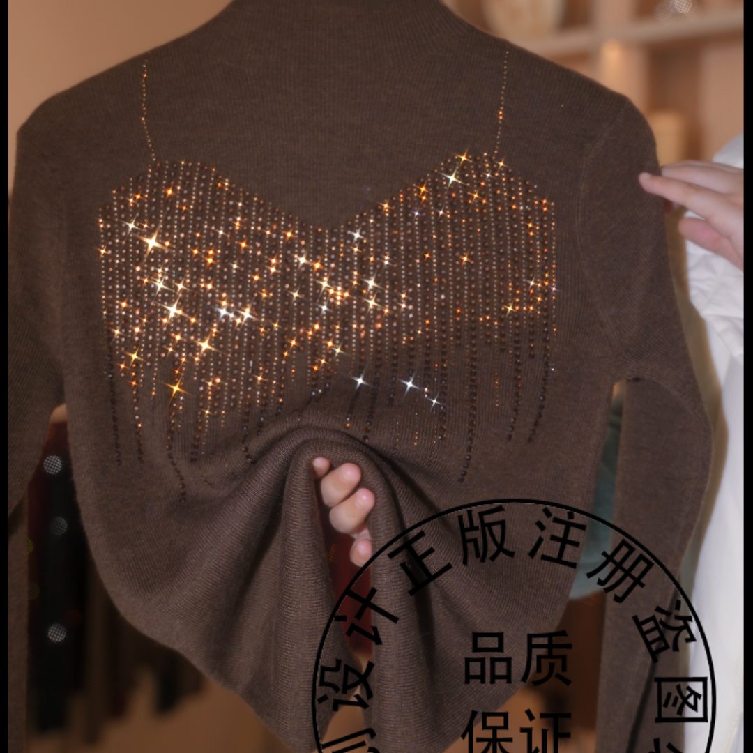 2025年秋季新款烫钻高端百搭显瘦时尚减龄高领长袖女GD1534金迪