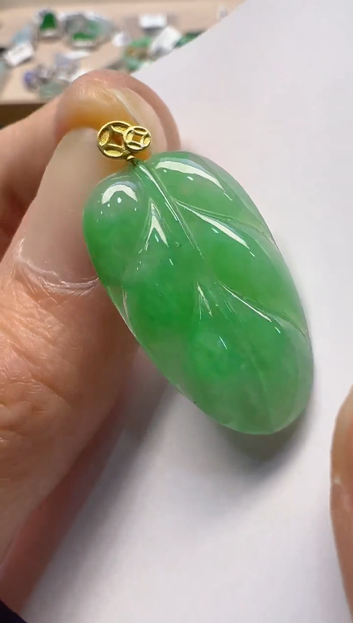 【闪购商品】翡翠吊坠(不含链)18K金镶嵌多样性团购发一件