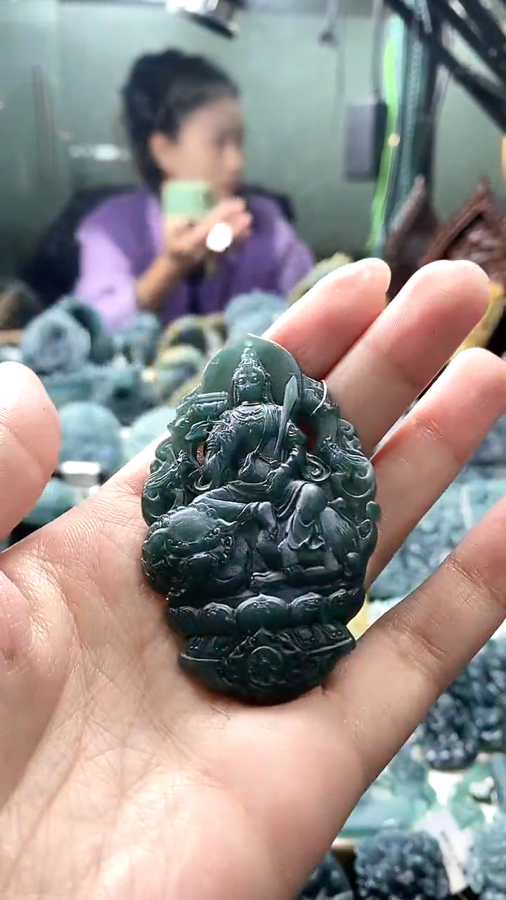 未镶嵌定制翡翠8**长翡翠毛货不退不换11.22