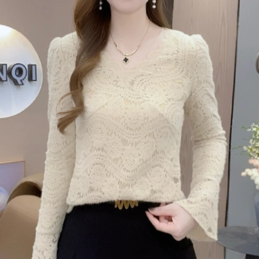 法式V领磨毛蕾丝冬季新款加绒洋气修身显瘦减龄百搭气质长袖上衣