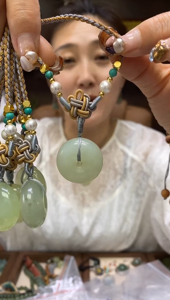 【闪购商品】岫玉吊坠未镶嵌多样性发货其中发一