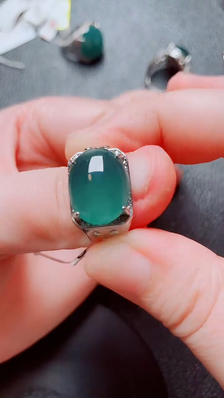 翡翠戒指银S925镶嵌翡翠
