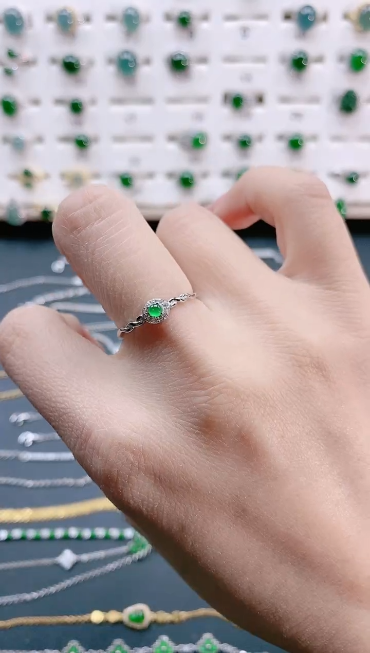 【闪购商品】翡翠戒指银S925镶嵌天然翡翠
