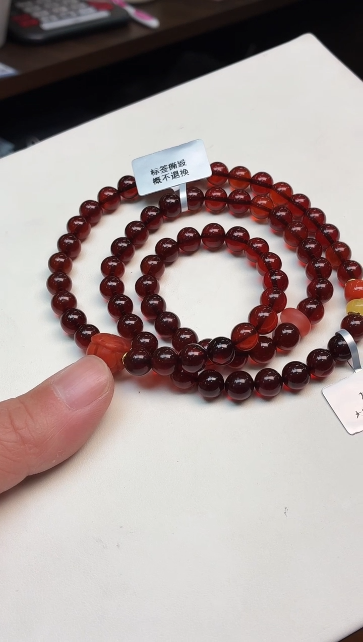 手链血珀未镶嵌Q81