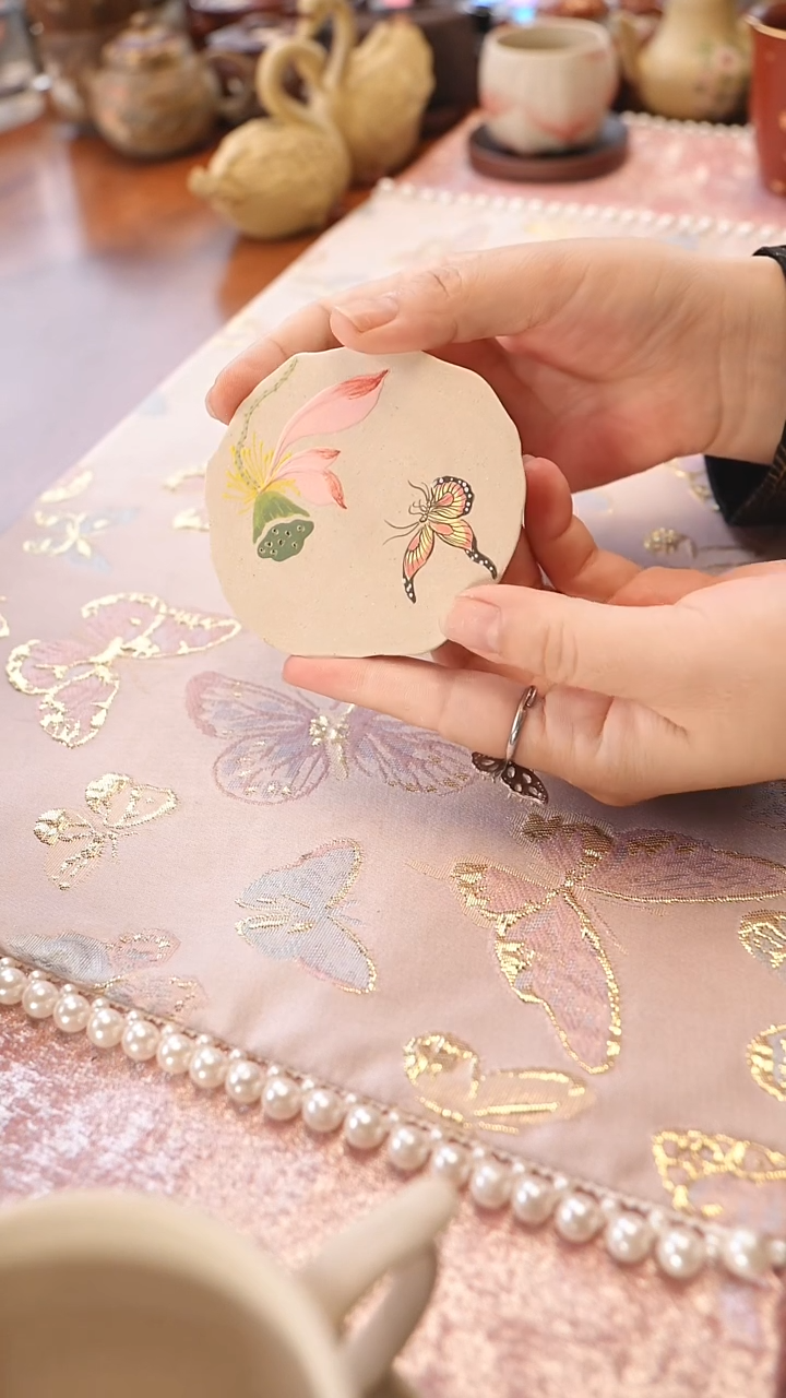 茶壶紫砂白段泥荷叶杯垫 红荷花