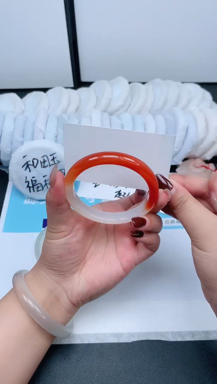 【闪购商品】石英质玉手镯未镶嵌391-61.2