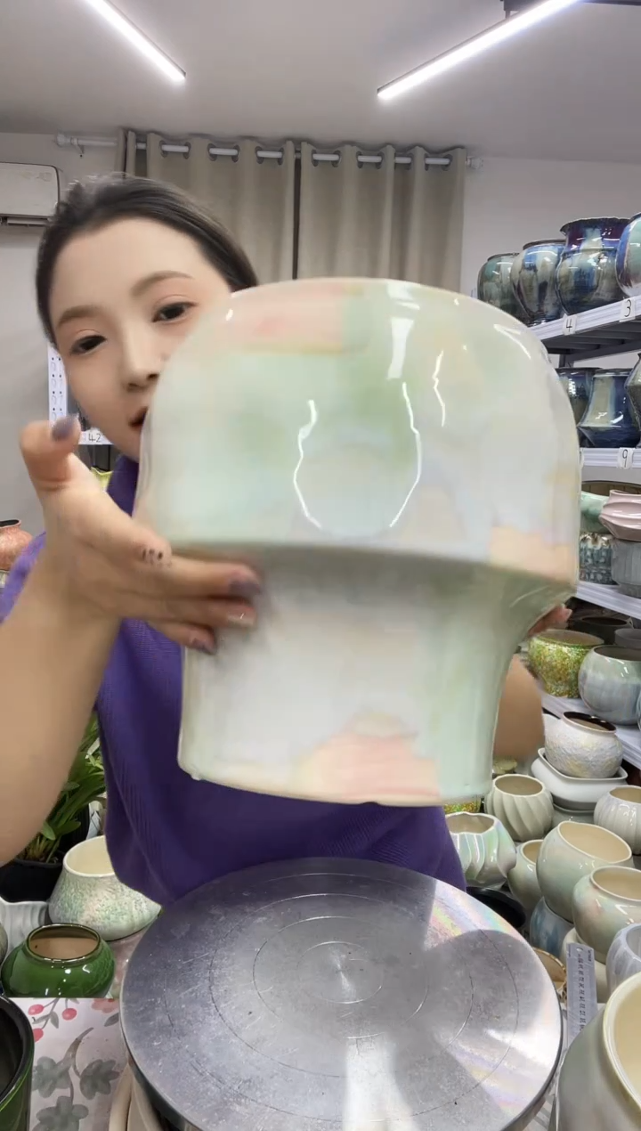 【12.4号】  花盆  高 ：  21  口：17