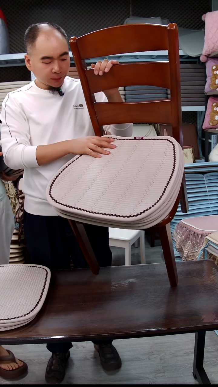 布新品三明治底坐垫米色4个