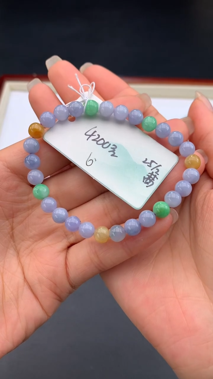 【闪购商品】翡翠手串未镶嵌女神节#送礼#，下单联系客服核对地址~