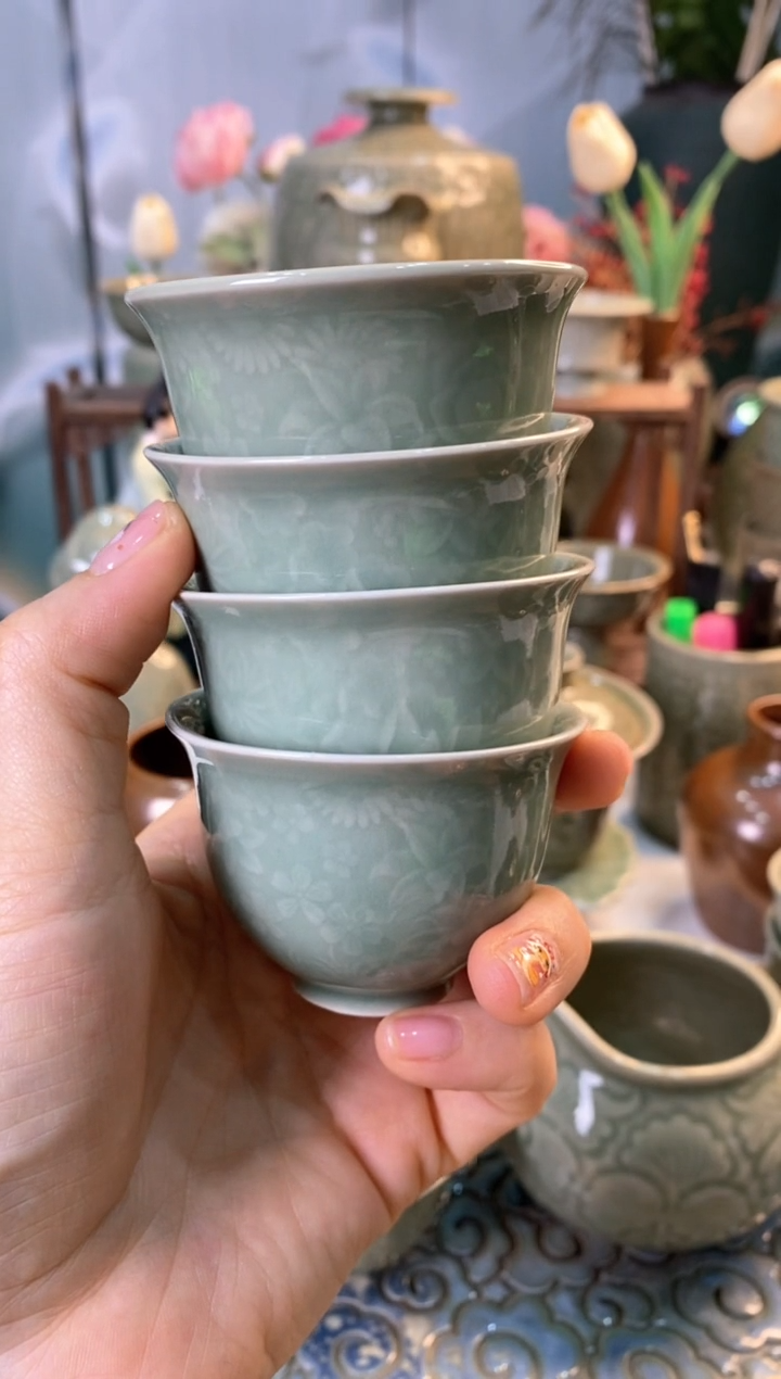 【闪购商品】100018 百花小杯 口失圆 4只微瑕