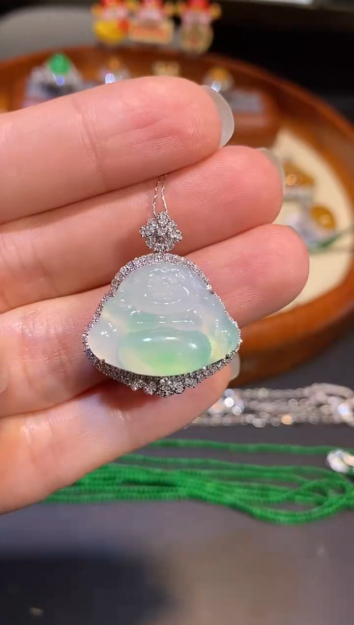 【闪购商品】翡翠颈饰18K金镶嵌吊坠