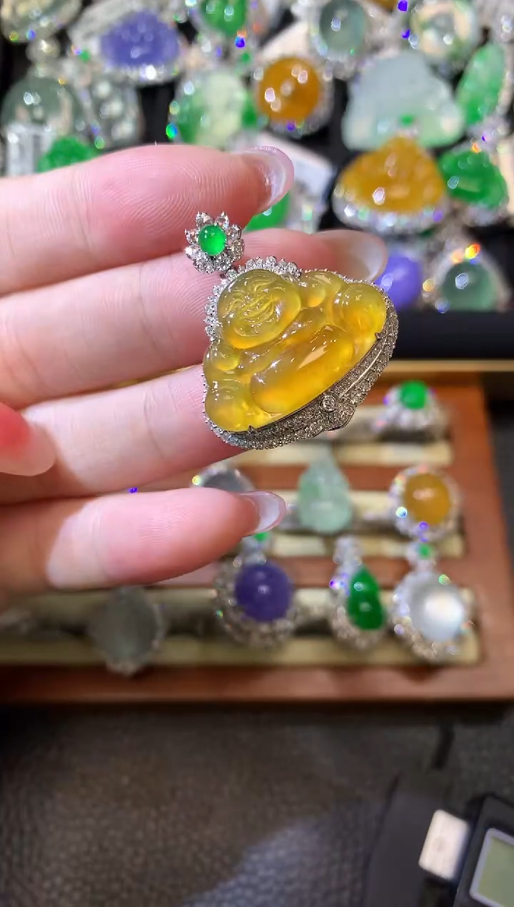 【闪购商品】翡翠吊坠(不含链)18K金镶嵌D10 