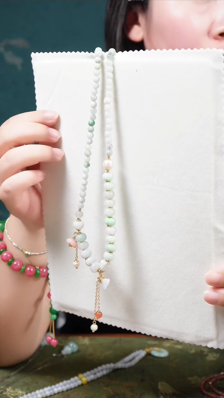 翡翠未镶嵌颈饰E****！项链