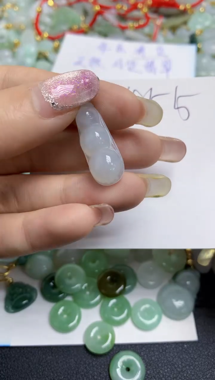 【闪购商品】翡翠颈饰合金天然翡翠A货