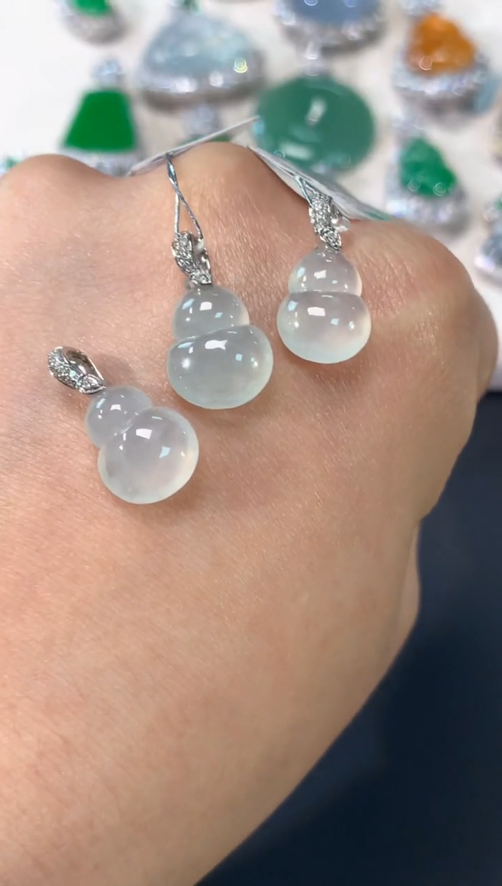 【闪购商品】翡翠吊坠(不含链)18K金镶嵌A88|980拍一发一