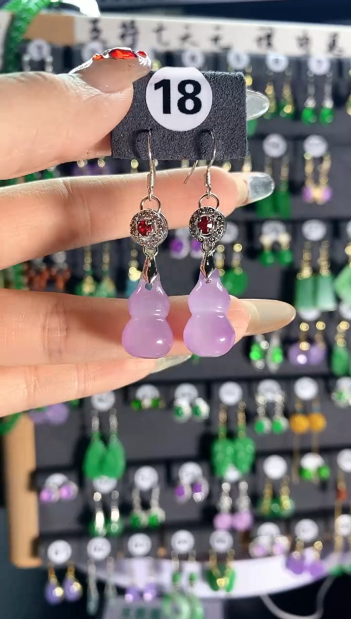 【闪购商品】翡翠耳饰银S925镶嵌18....