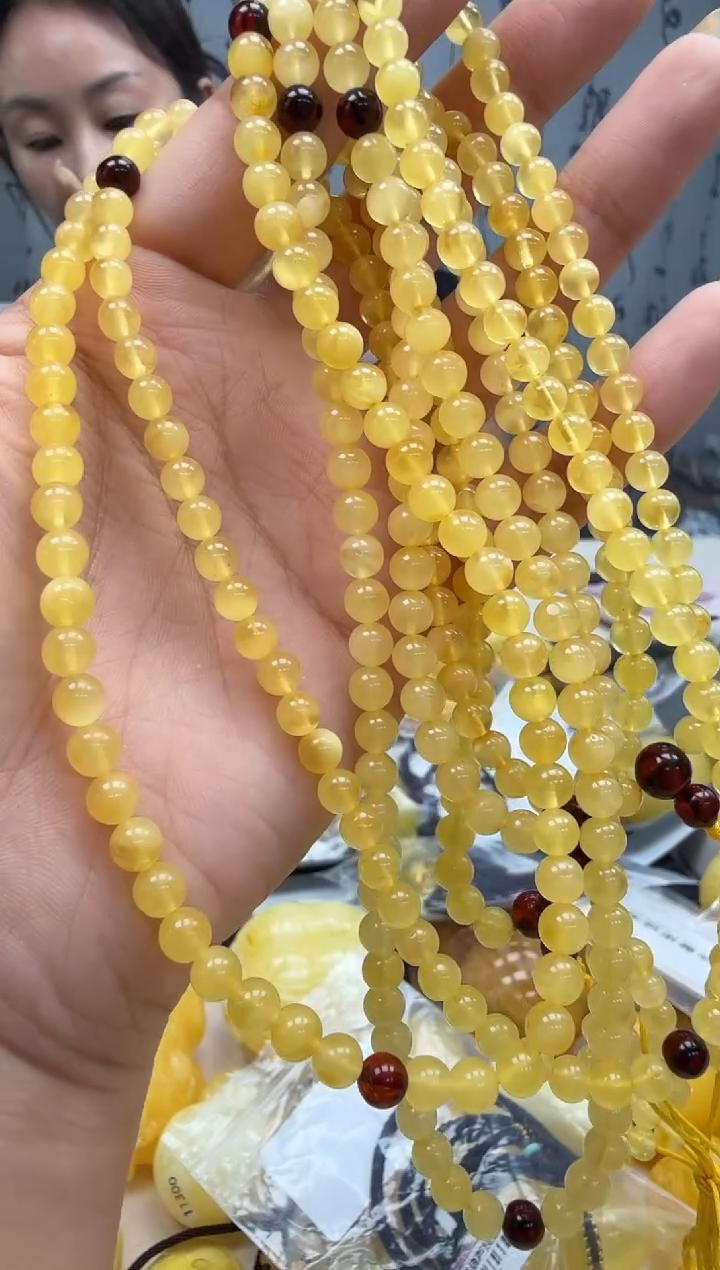 未镶嵌琥珀裸石多样性发一