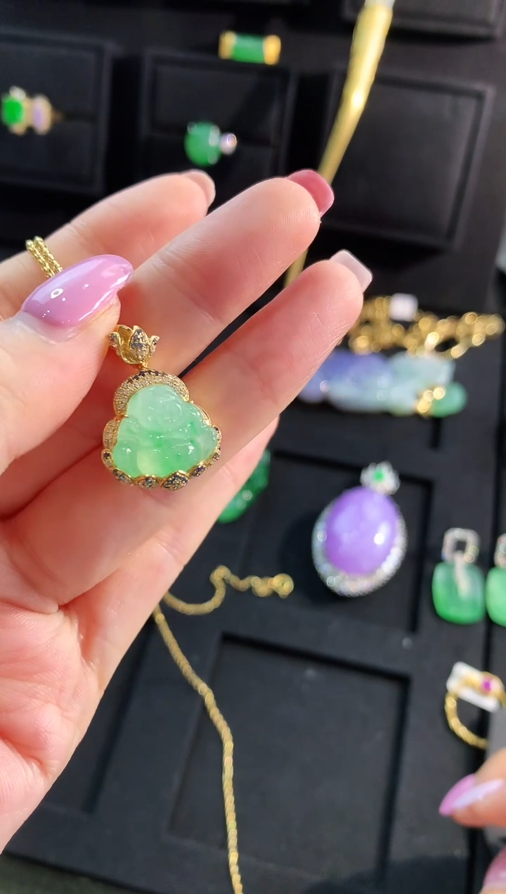 【闪购商品】翡翠吊坠(不含链)18K金镶嵌吊坠