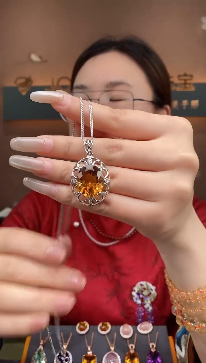 【闪购商品】黄晶吊坠银S925镶嵌黄晶吊坠