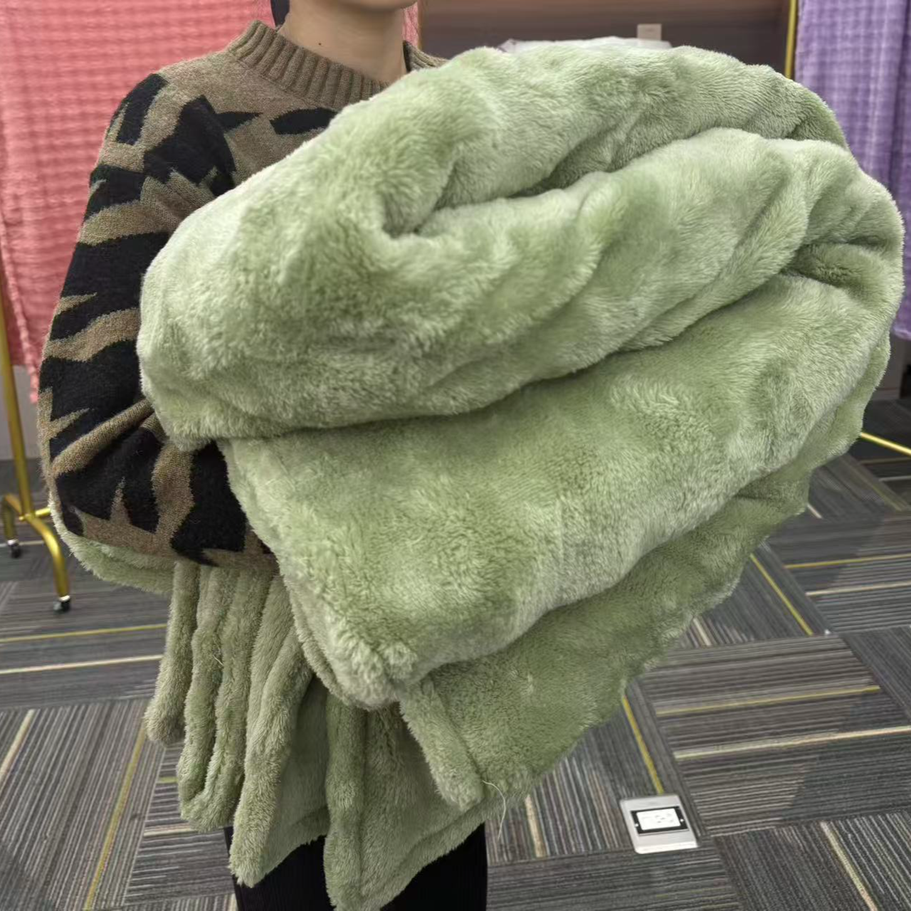 秋冬加厚防寒仿兔毛绒盖被办公室午睡沙发盖毯珊瑚绒毯子