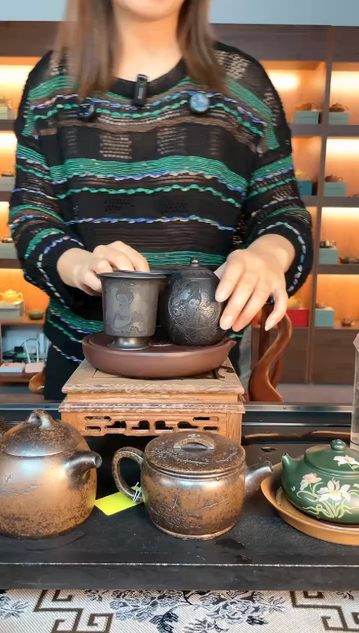茶壶紫砂国色天香龙蛋一壶两杯套组 石黄 赵晖