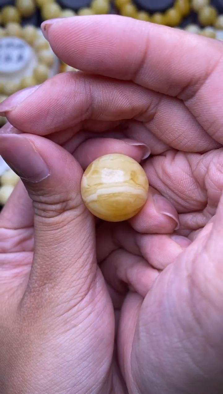 裸石琥珀未镶嵌20mm+大小姐珠宝92