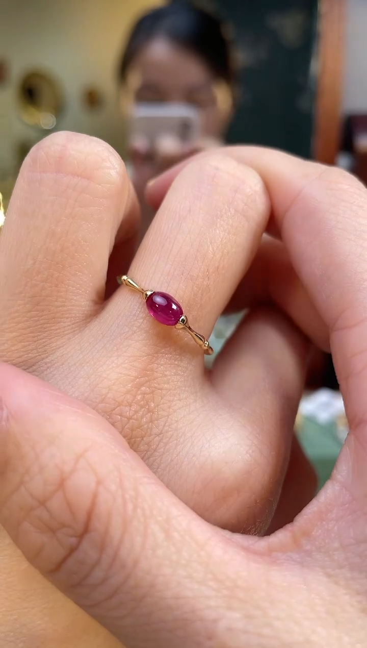 【闪购商品】红宝石戒指18K金镶嵌主石：0.66ct