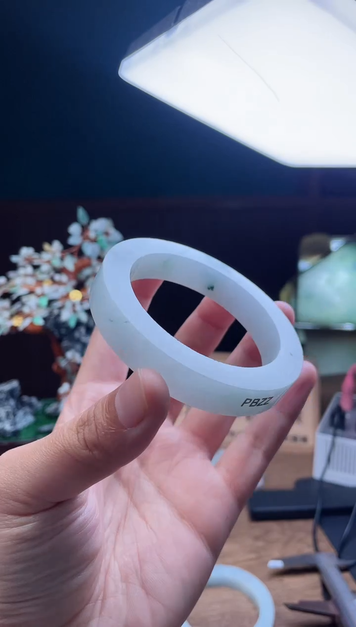 【闪购商品】定制翡翠手镯未镶嵌定制