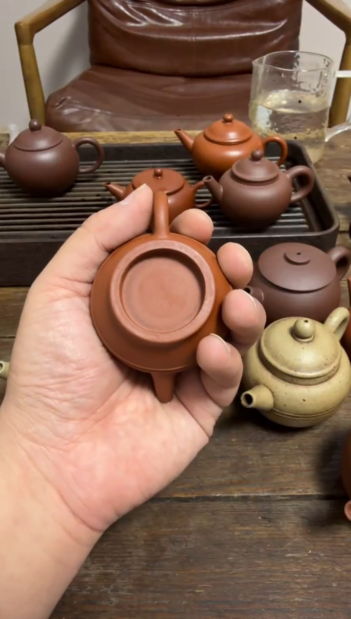 茶壶紫砂王*生手工双线小巨轮68CC