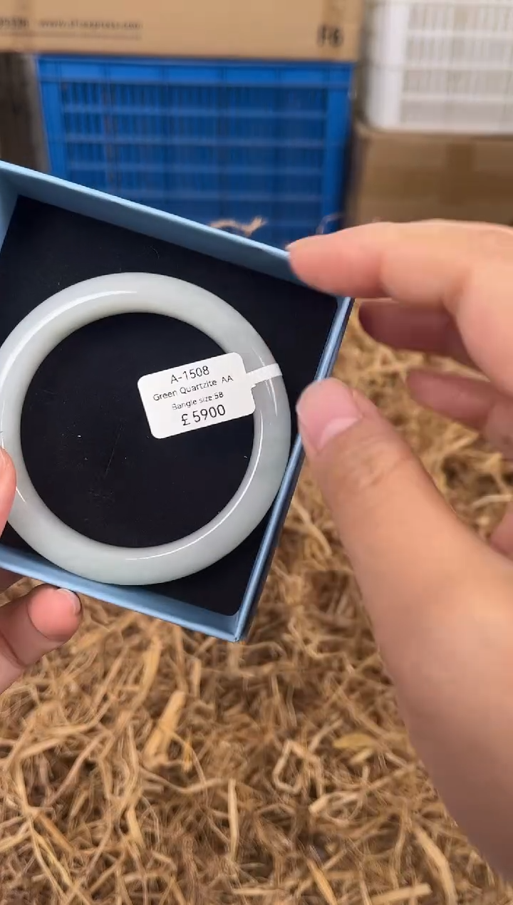 未镶嵌手镯石英质玉a1508