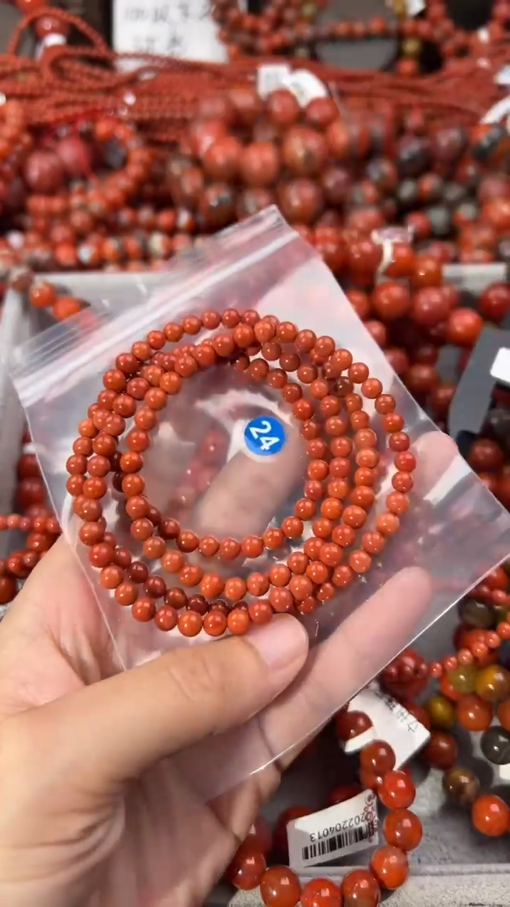 南红玛瑙手串未镶嵌5+