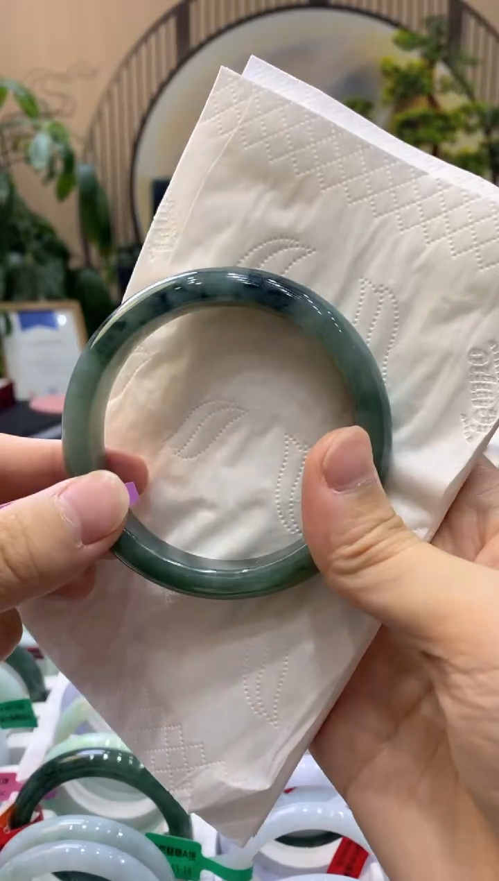 【闪购商品】翡翠手镯未镶嵌00002660