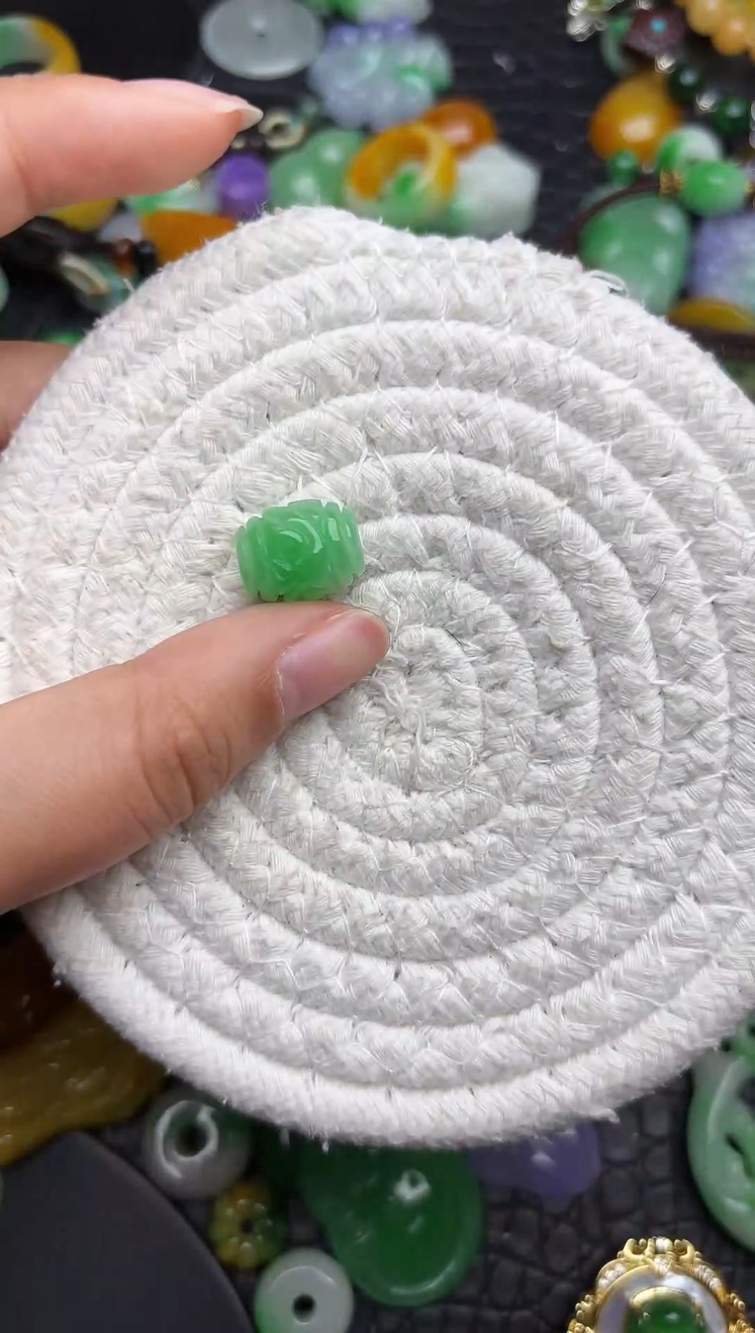 颈饰未镶嵌翡翠缅甸翡翠吊坠