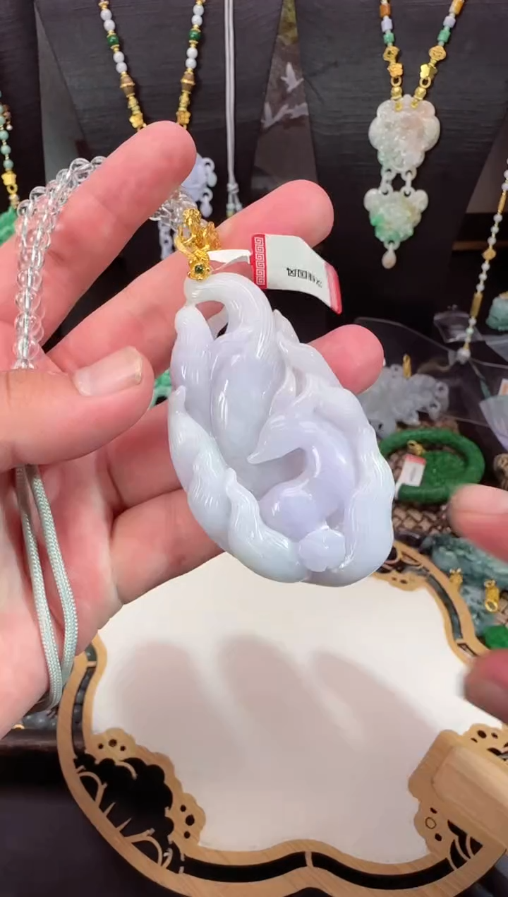 【闪购商品】翡翠颈饰未镶嵌怕