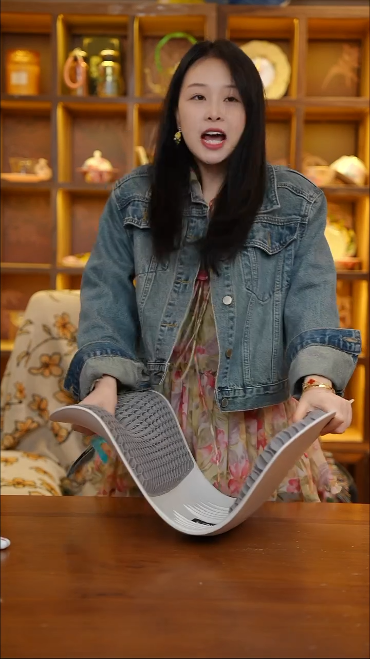 陶90-思菲其TPE坐姿椅护腰坐垫人体工学 灰色 材质:PVC