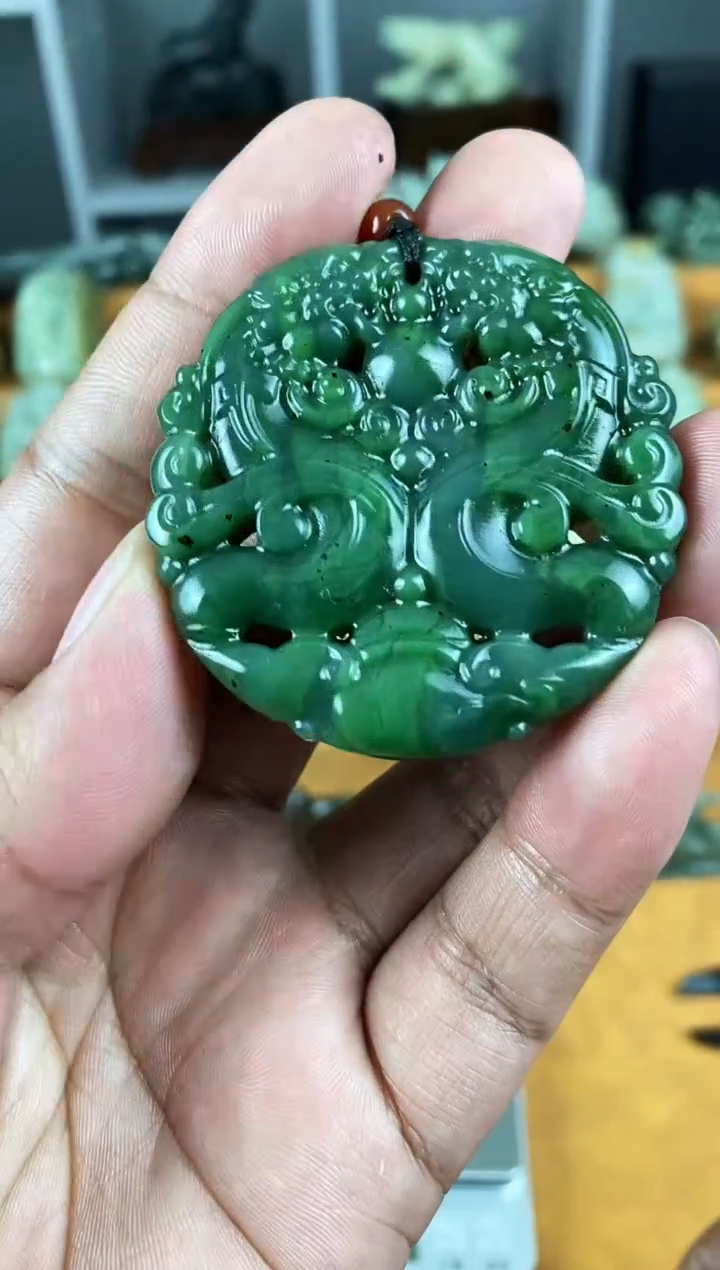 未镶嵌和田玉把件1