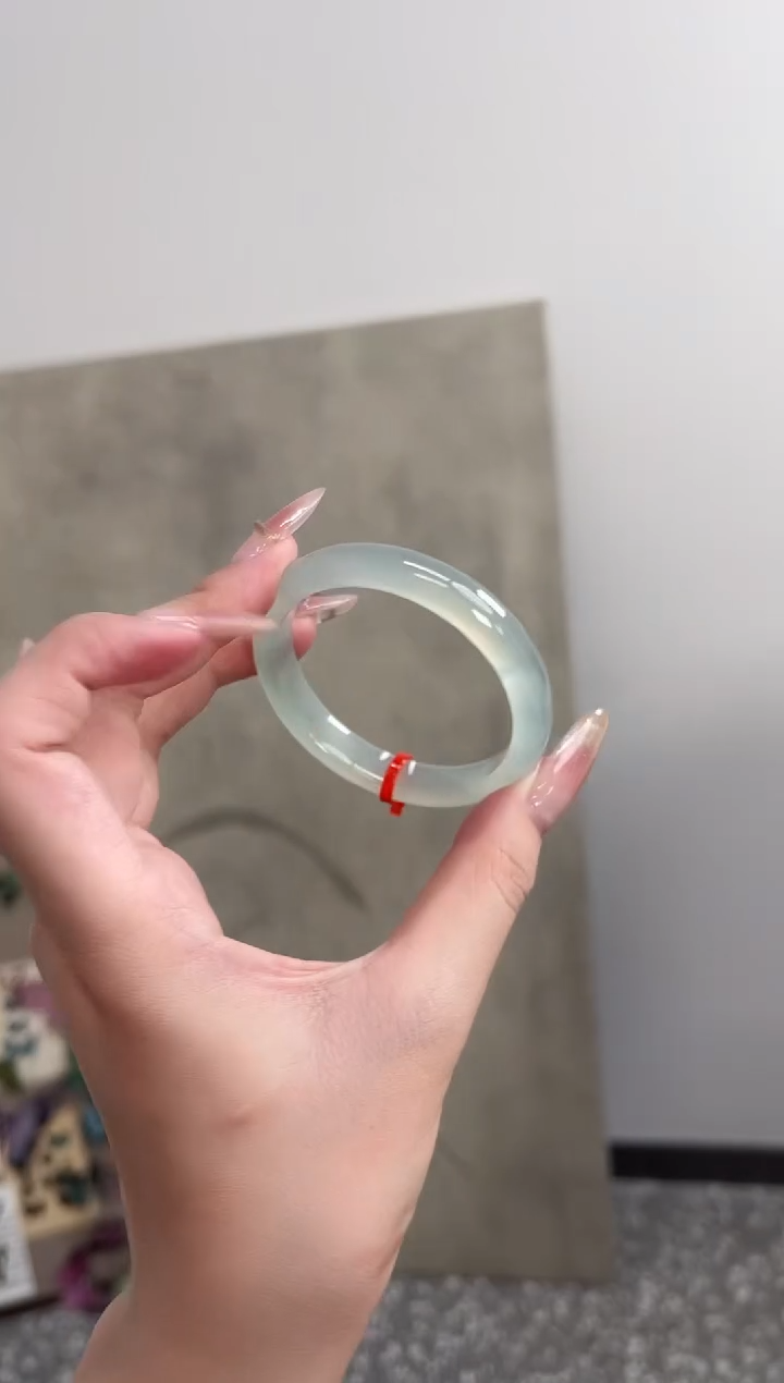 【闪购商品】玛瑙/玉髓手镯未镶嵌50-51圈 需要包容