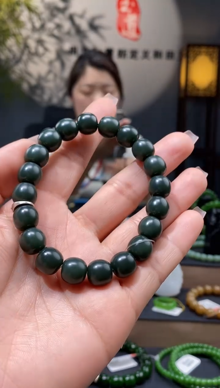 和田玉未镶嵌-10.5mm青海青老型手串